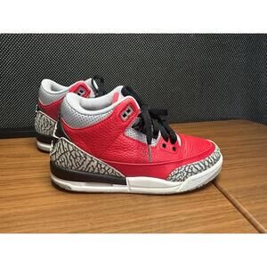 Air Jordan 3 Retro "UNITE FIRE RED" SIZE: 4.5 Youth